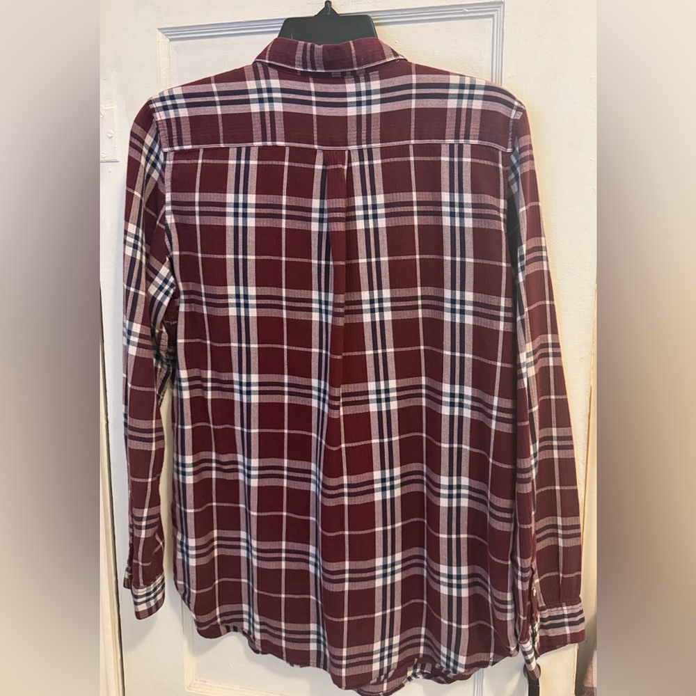 Joe Fresh Plaid Button-Down Ladies Shirt - Picture 2 of 7